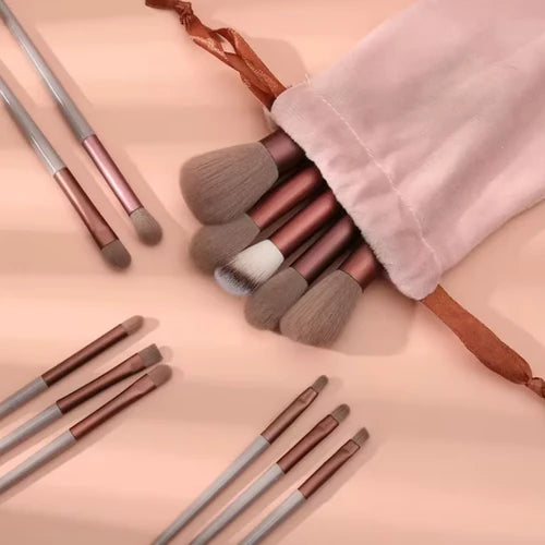 Makeup brushes set 