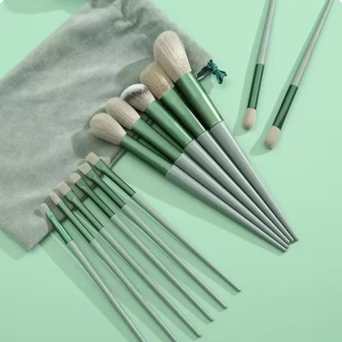 Makeup brushes set 